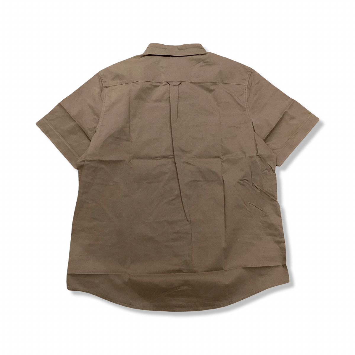 Baksidan av en beige Fjällräven Övik Air Stretch SS kortärmad skjorta för herr, visad mot en vit bakgrund.