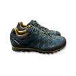 Blå vandringsskor från Scarpa Crux GTX för herr i storlek 44, fotograferade från sidan mot vit bakgrund.