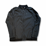 Svart träningsjacka Peak Performance G Octon Jacket i storlek 170, fotograferad framifrån mot en vit bakgrund.