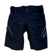 Mörkblå Elevenate shorts för dam i stretchigt tekniskt material, fotograferade framifrån mot vit bakgrund.